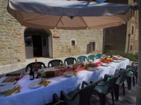 Luxurious Mansion in Apecchio with Swimming Pool